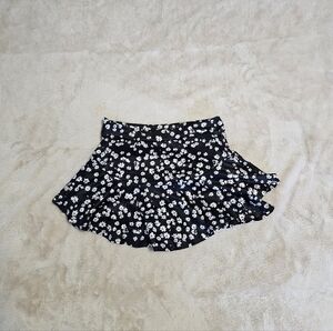 SHEIN Black Floral Skort